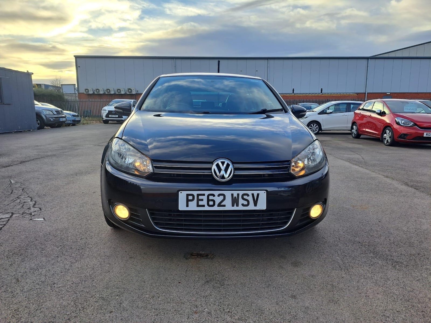 Used Volkswagen Golf 2012 for sale - 77029996: Photo 2