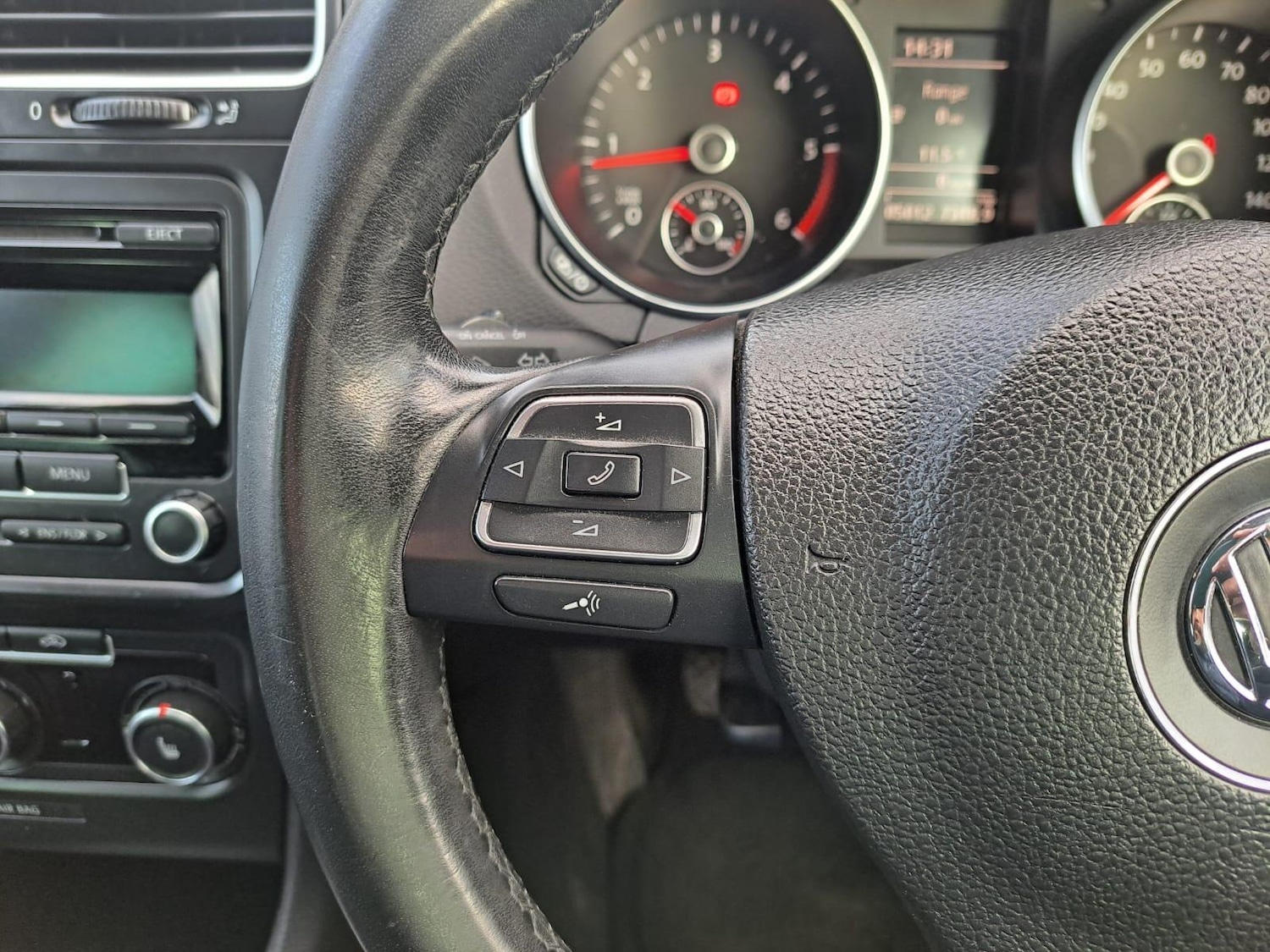 Used Volkswagen Golf 2012 for sale - 77029996: Photo 23