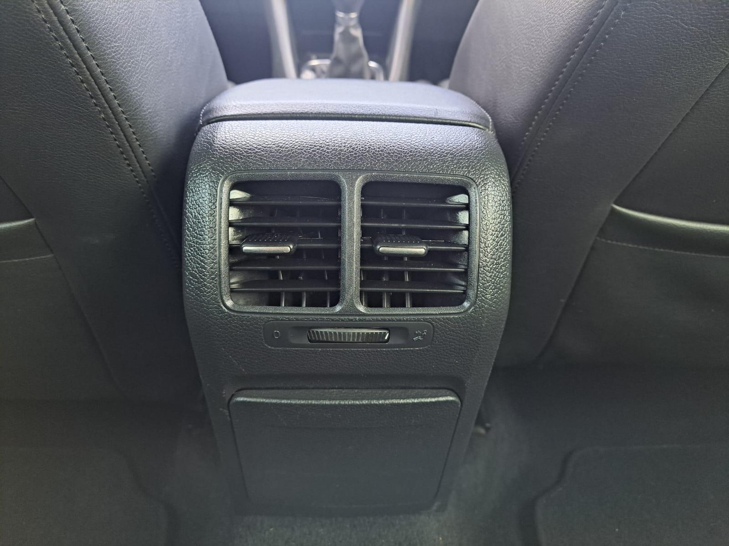 Used Volkswagen Golf 2012 for sale - 77029996: Photo 43