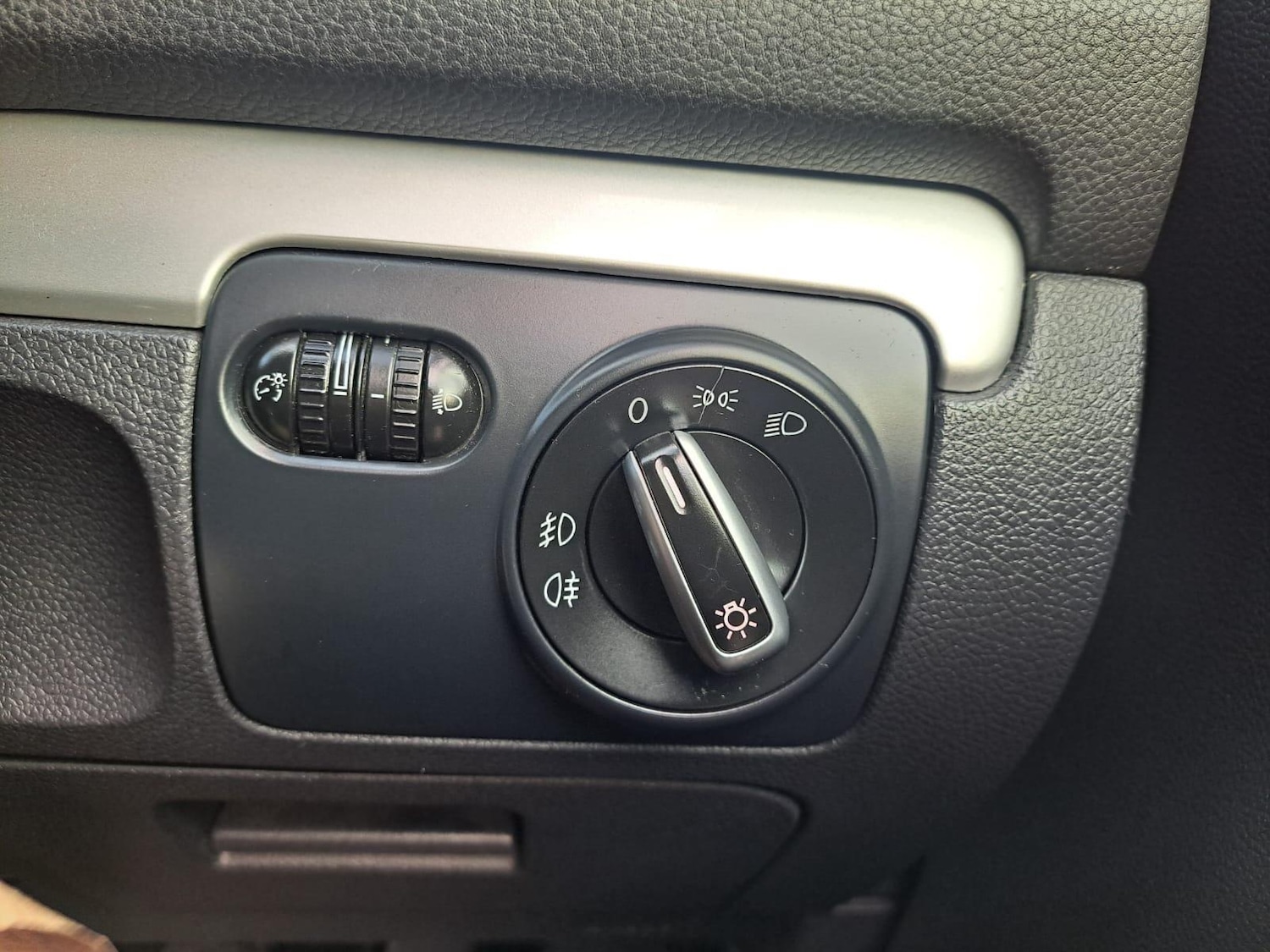 Used Volkswagen Golf 2012 for sale - 77029996: Photo 44