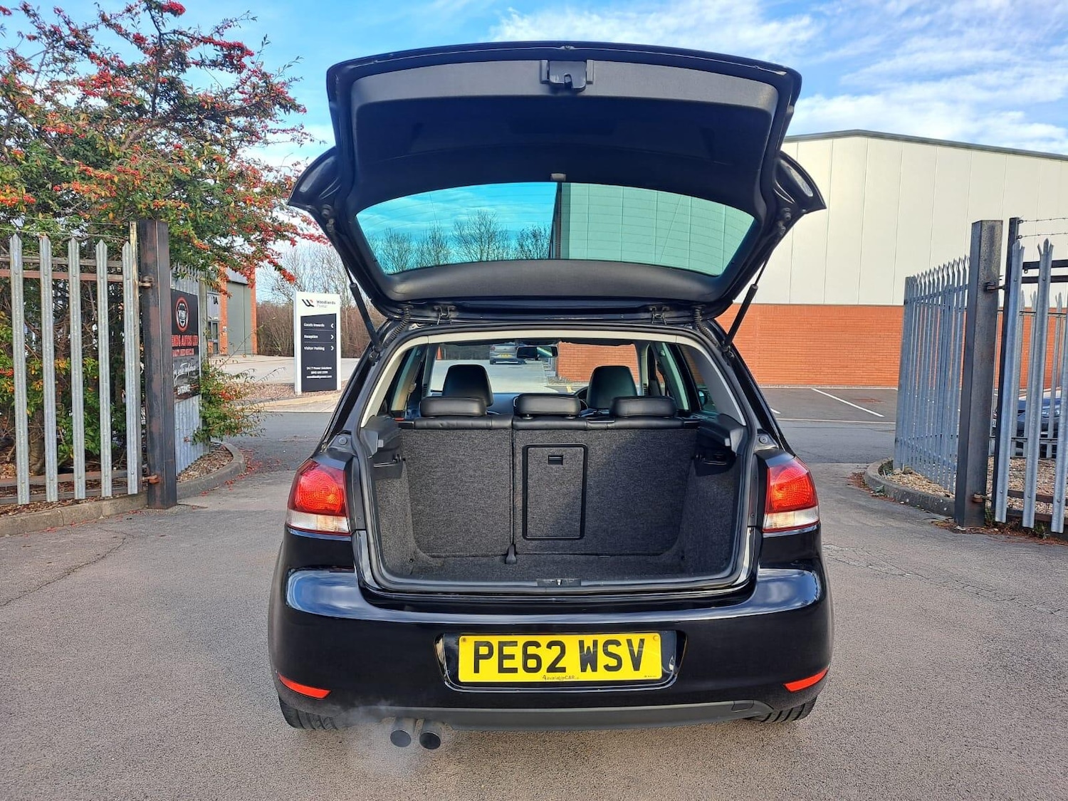 Used Volkswagen Golf 2012 for sale - 77029996: Photo 50