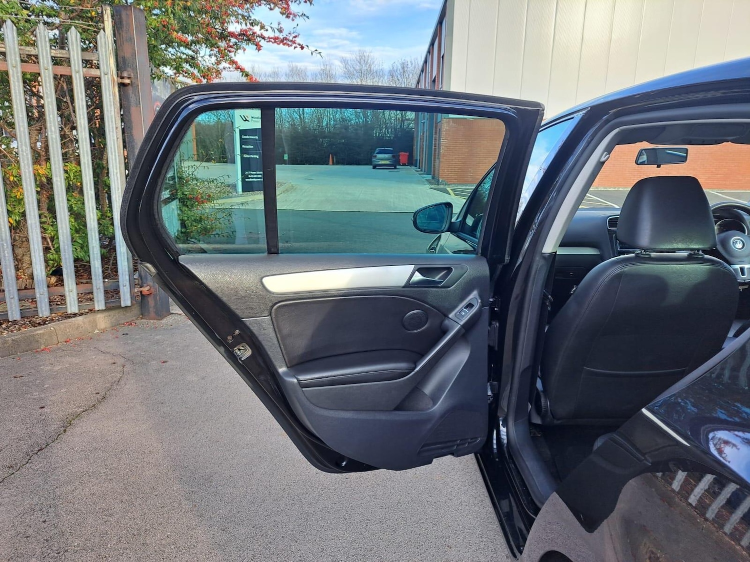 Used Volkswagen Golf 2012 for sale - 77029996: Photo 56