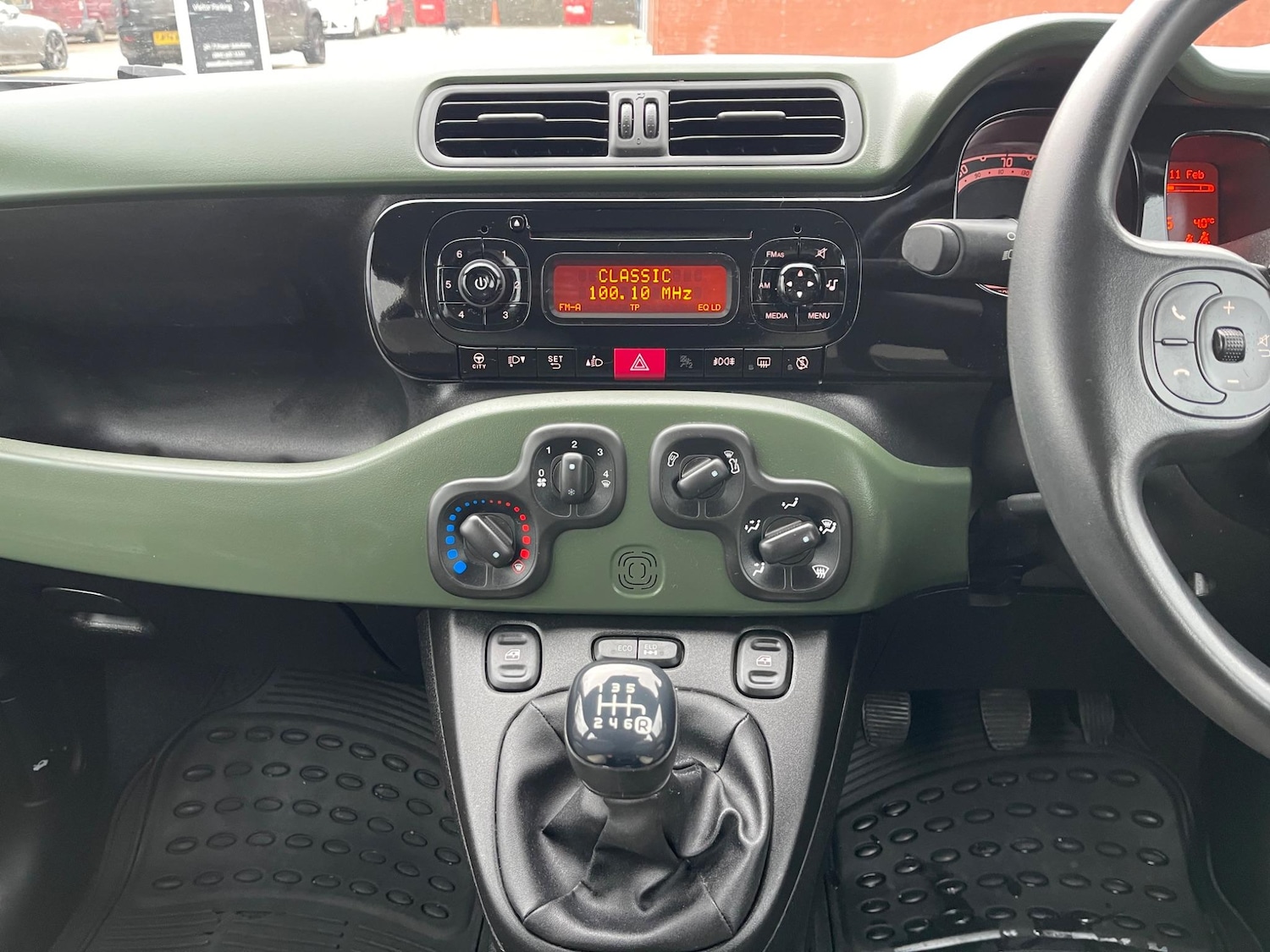 Vehicle 29