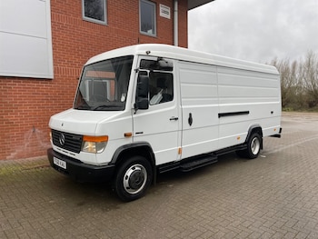 Used Mercedes-Benz Vario 2010 for sale - 77326567: Photo