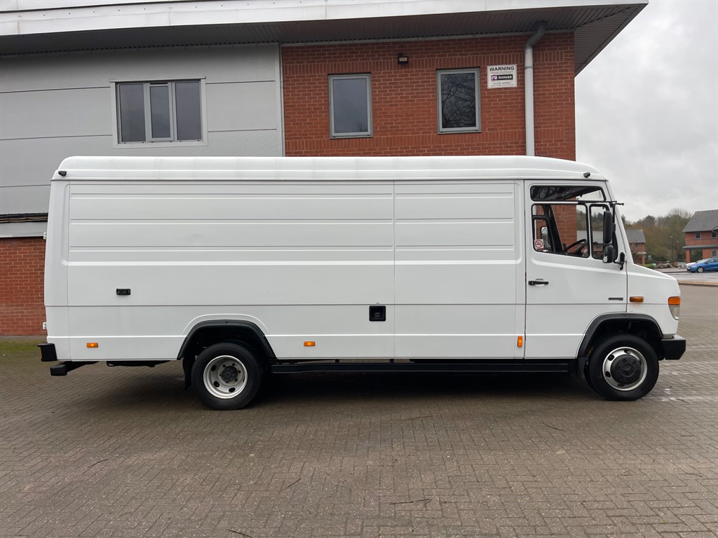 Used Mercedes-Benz Vario 2010 for sale - 77326567: Photo 5