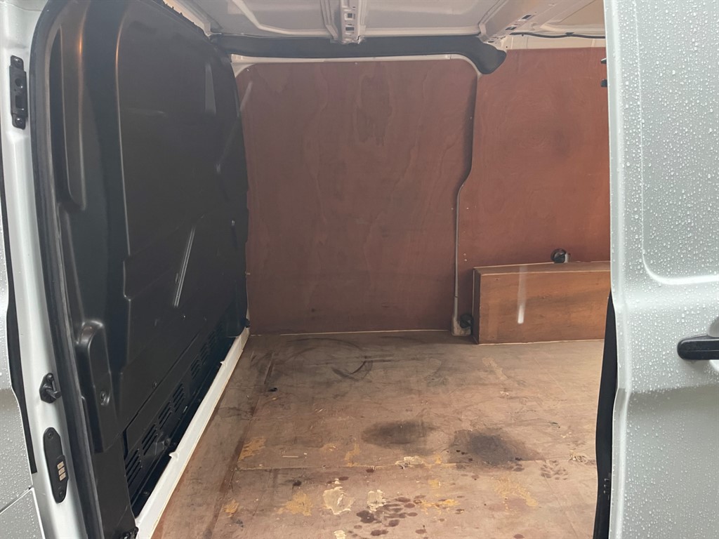 Used Ford Transit Custom 2020 for sale - 77472117: Photo 12