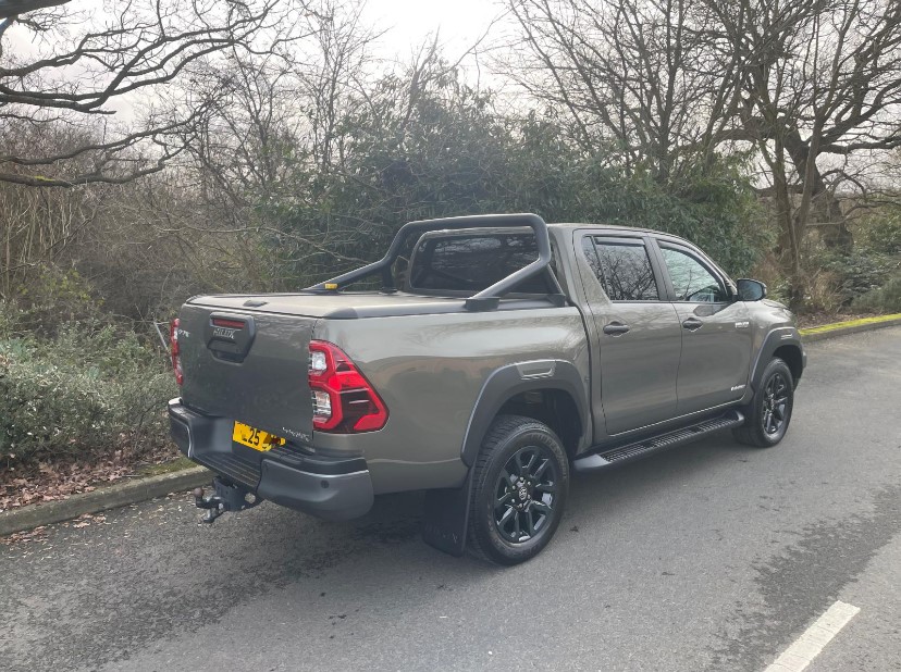 Used Toyota Hilux 2025 for sale - 77614870: Photo 5