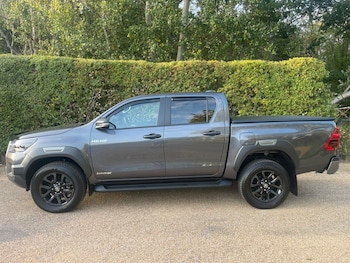 Used Toyota Hilux 2025 for sale - 75606065: Photo