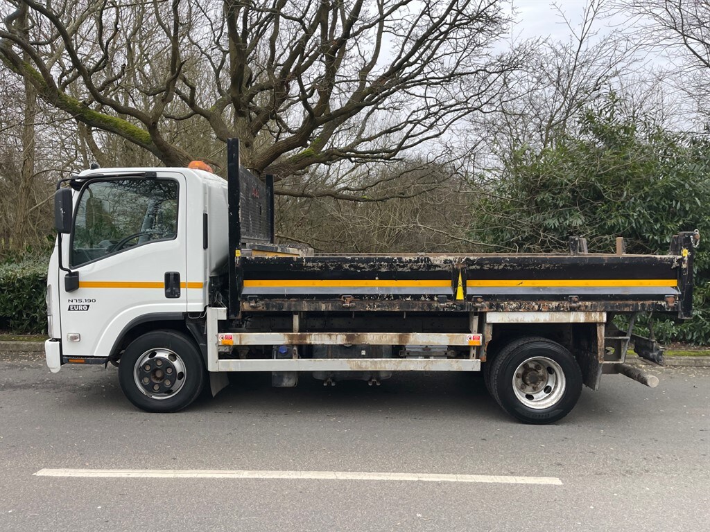 Used Isuzu Forward 2021 for sale - 77607260: Photo 3