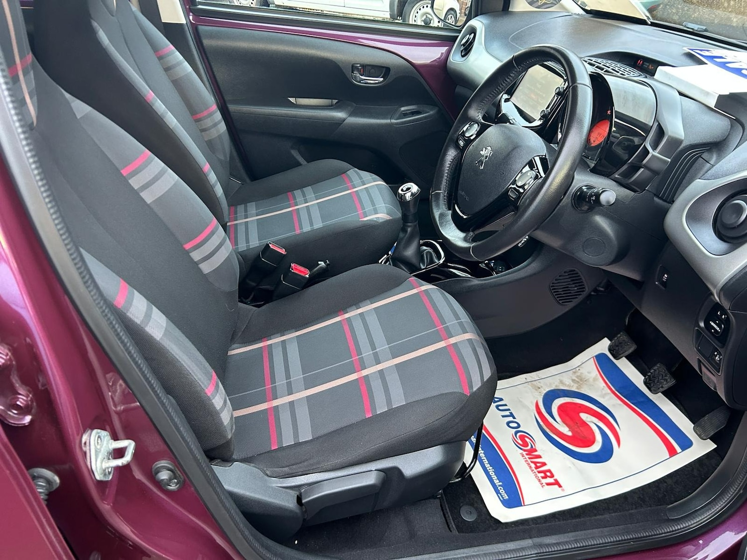 Used Peugeot 108 2015 for sale - 77223207: Photo 8