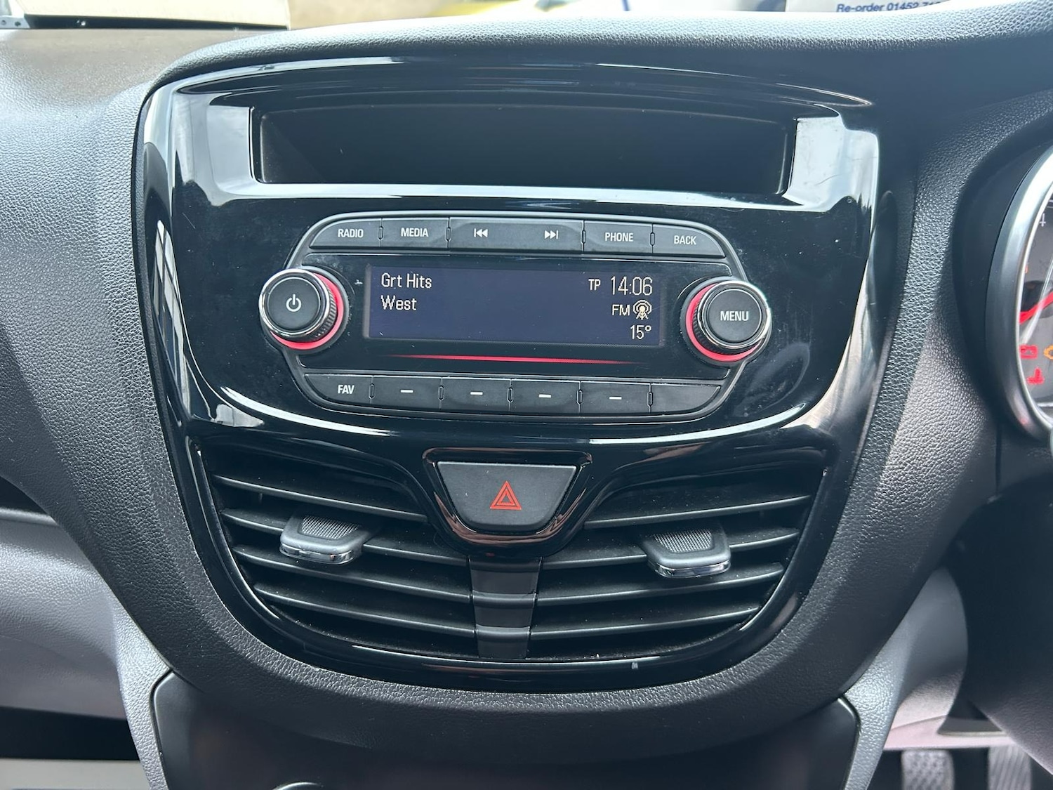 Used Vauxhall Viva 2016 for sale - 76492331: Photo 14