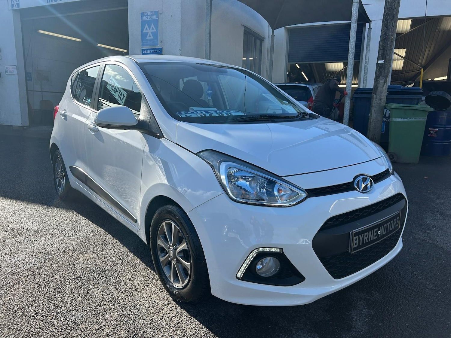 Used Hyundai i10 2014 for sale - 76340130: Photo 1
