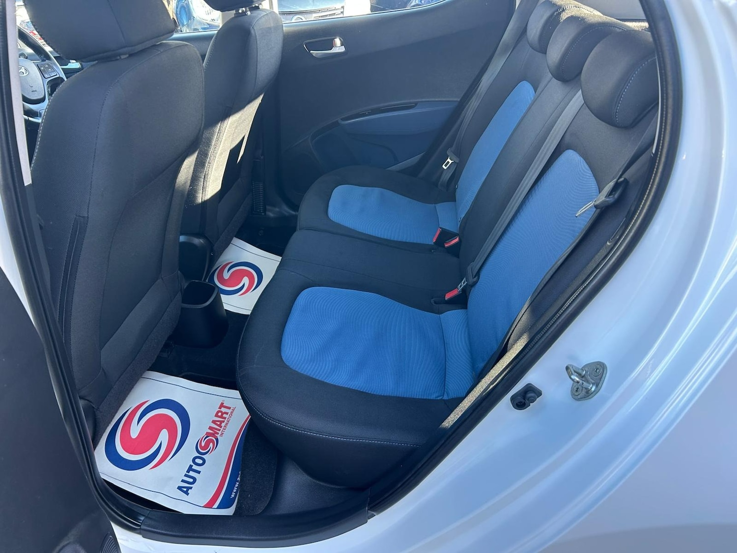 Used Hyundai i10 2014 for sale - 76340130: Photo 14