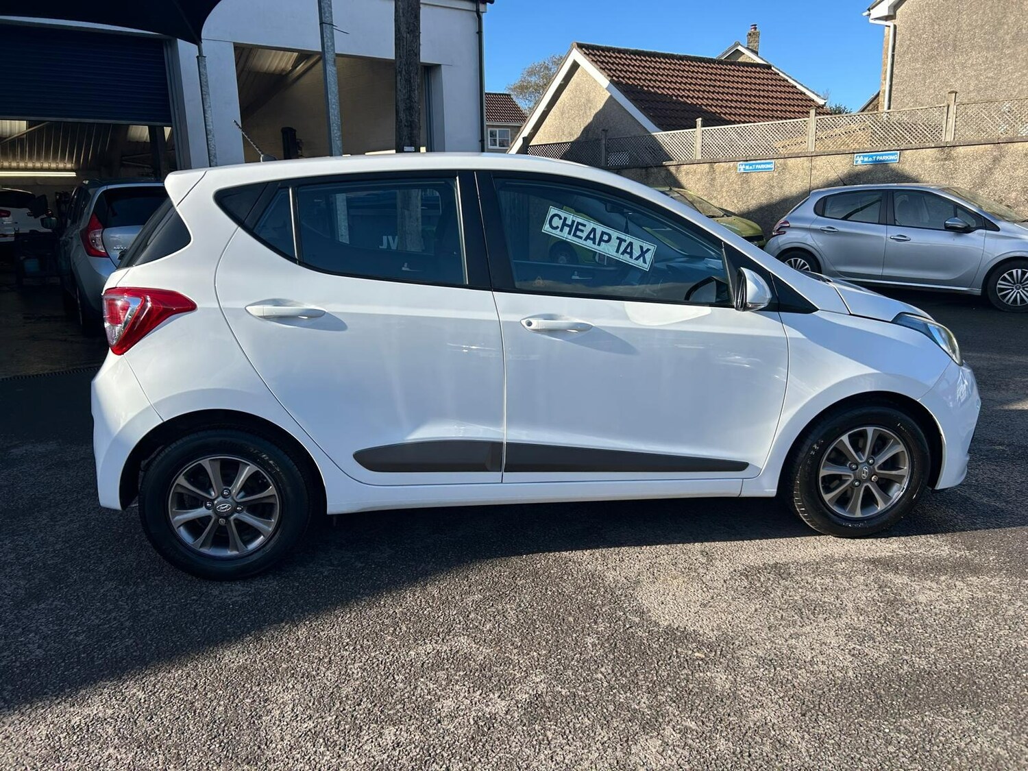 Used Hyundai i10 2014 for sale - 76340130: Photo 19