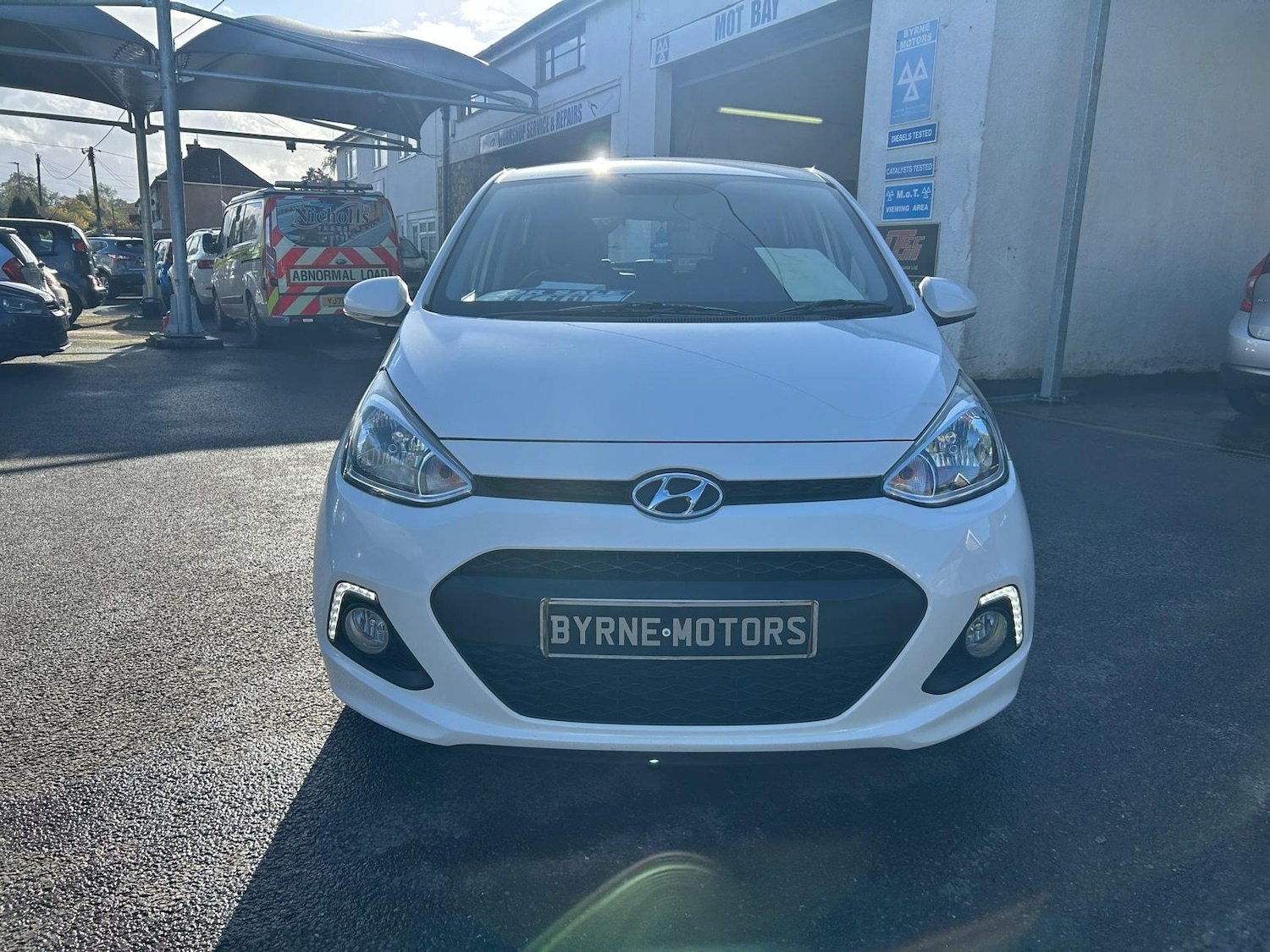Used Hyundai i10 2014 for sale - 76340130: Photo 2