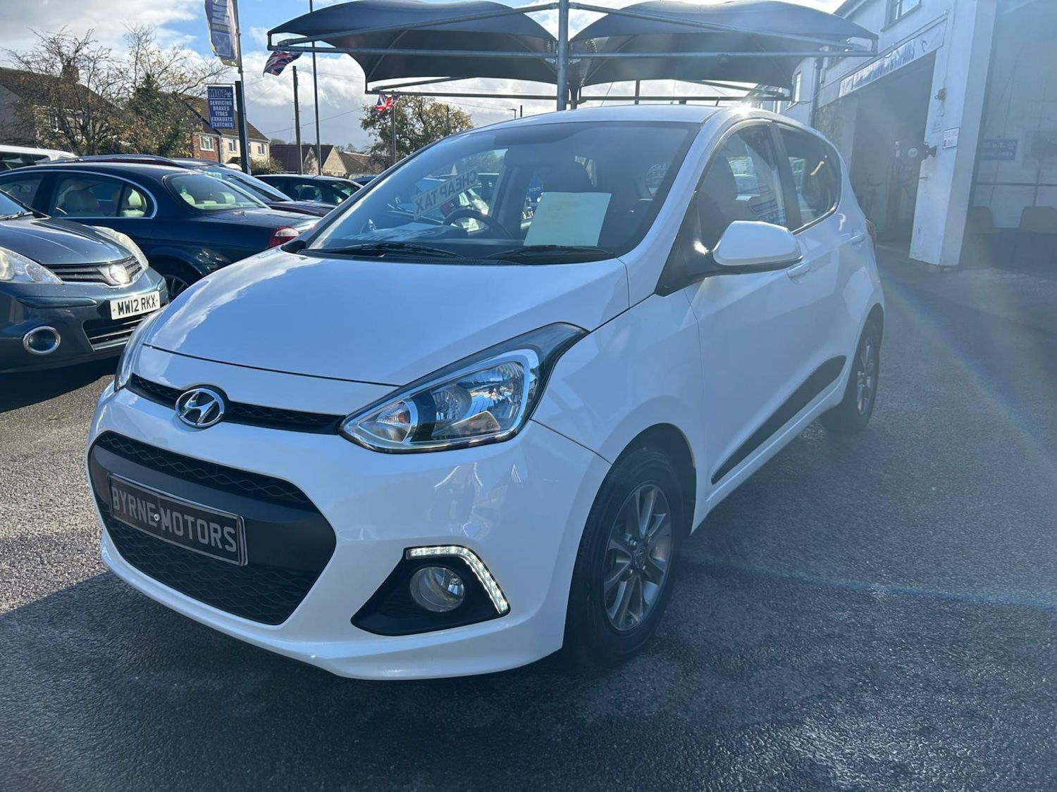Used Hyundai i10 2014 for sale - 76340130: Photo 3