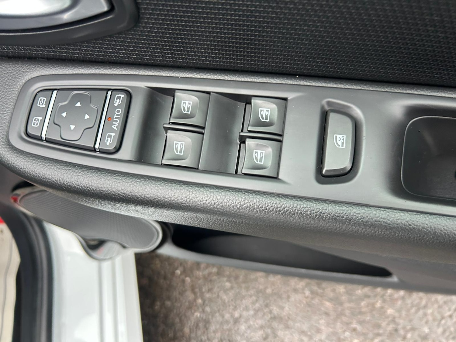 Used Renault Clio 2018 for sale - 77261217: Photo 10