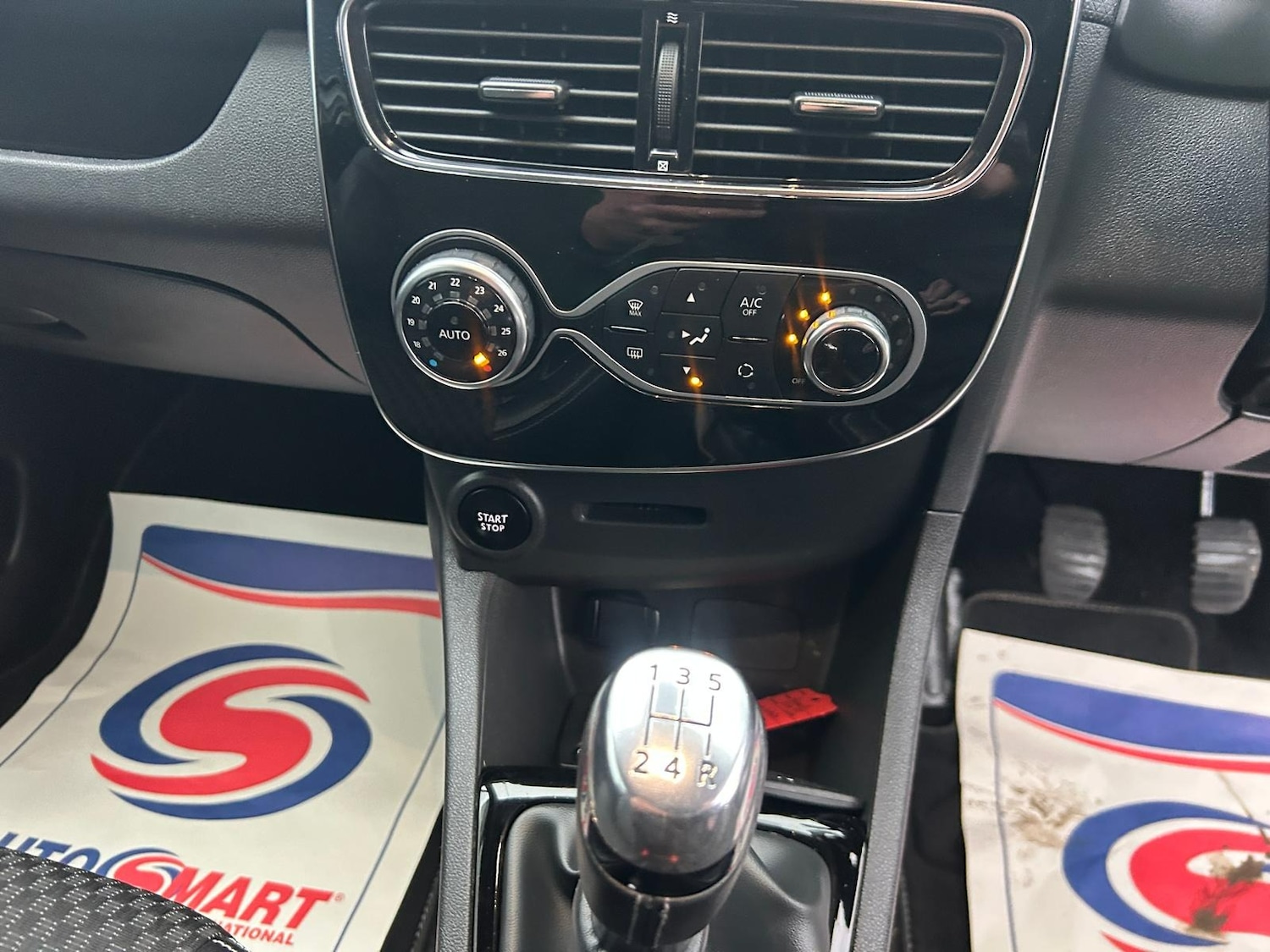 Used Renault Clio 2018 for sale - 77261217: Photo 12