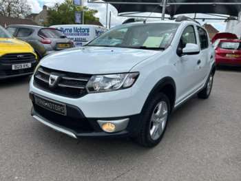 Used Dacia Sandero Stepway 2015 for sale - 74802844: Photo