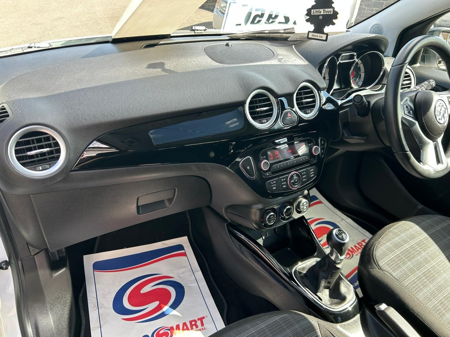 Used Vauxhall ADAM 2015 for sale - 78106461: Photo 8