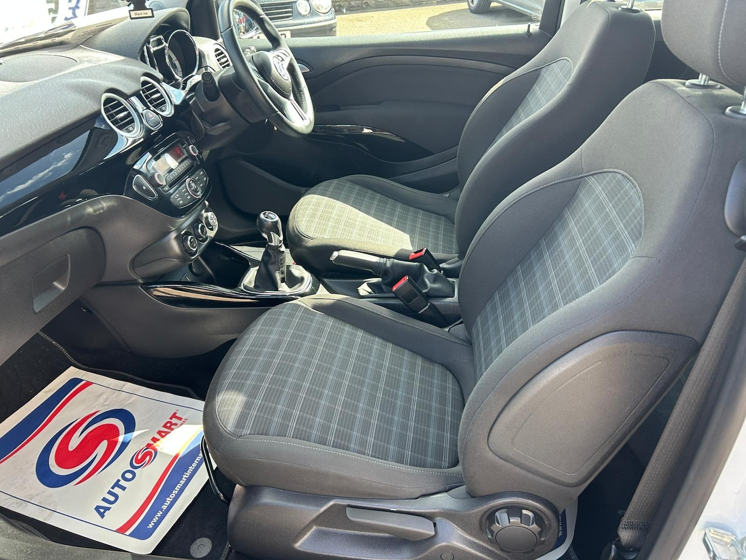 Used Vauxhall ADAM 2015 for sale - 78106461: Photo 9