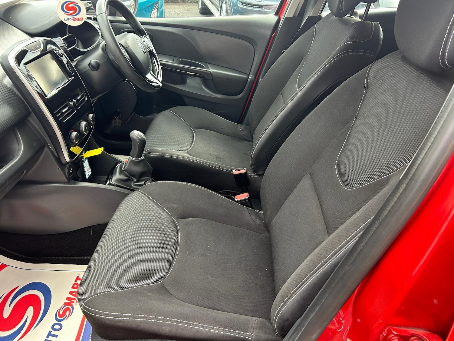 Used Renault Clio 2015 for sale - 77638806: Photo 7