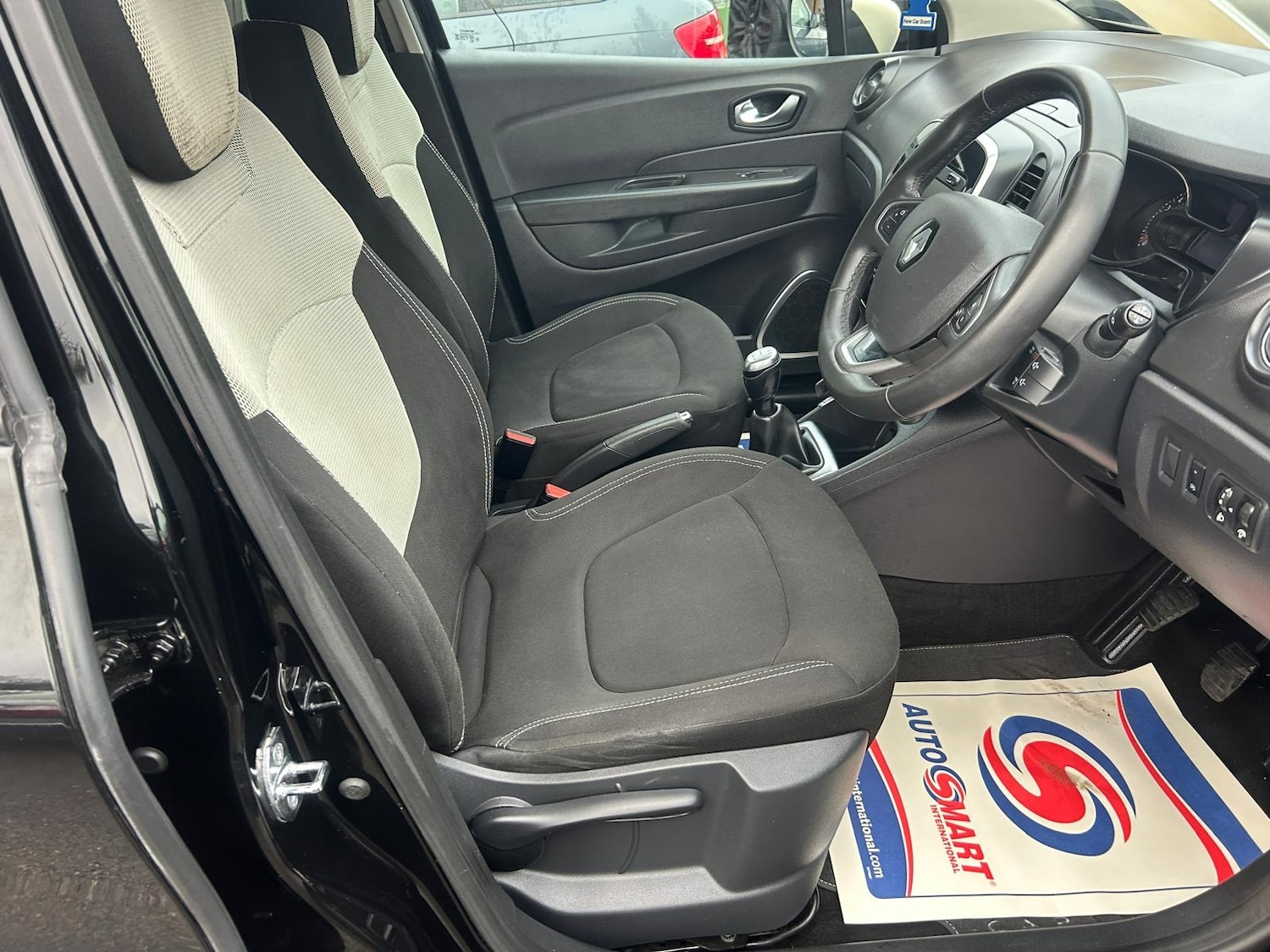 Used Renault Captur 2018 for sale - 76578127: Photo 7