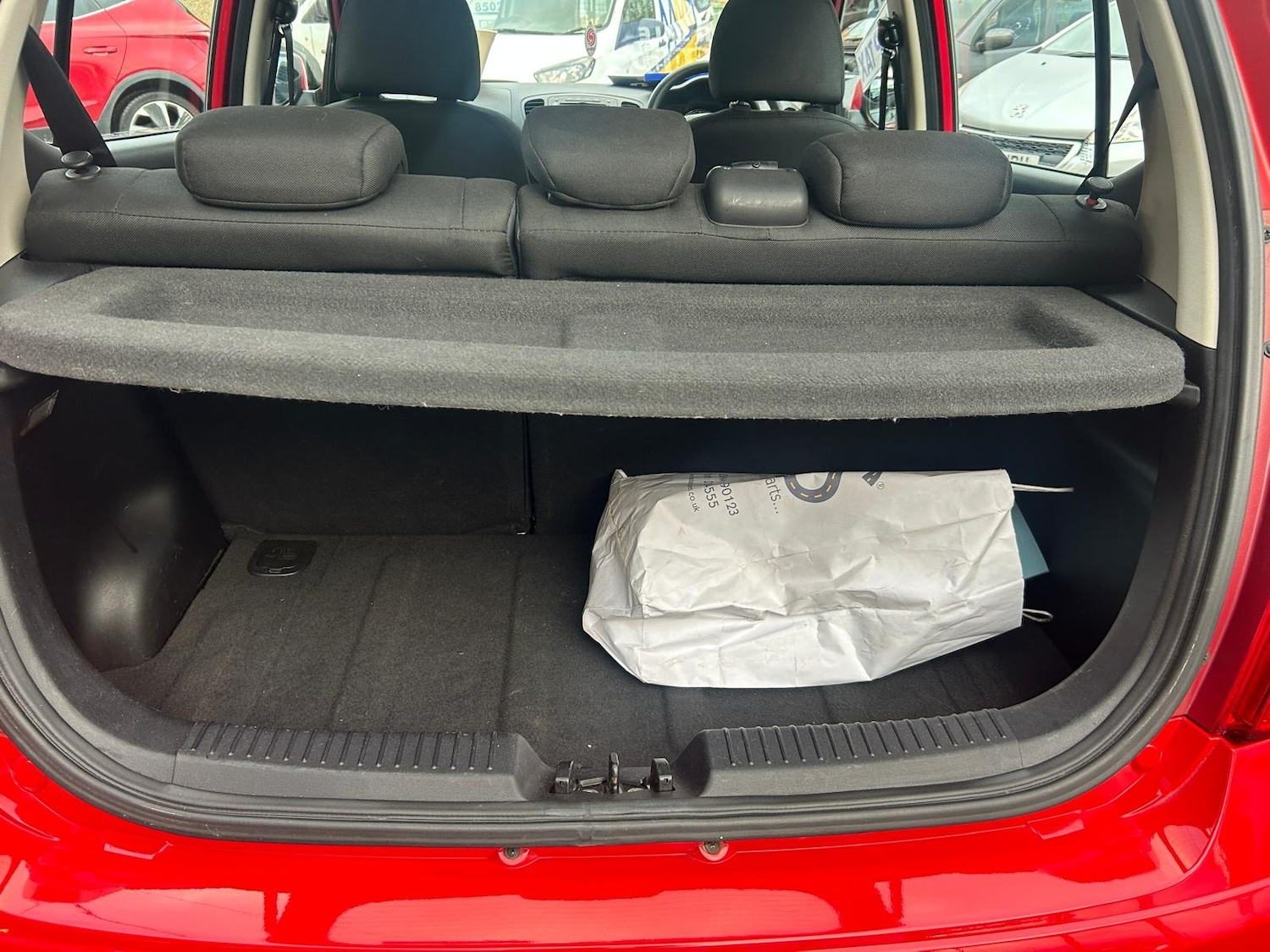 Used Hyundai i10 2012 for sale - 76682311: Photo 10