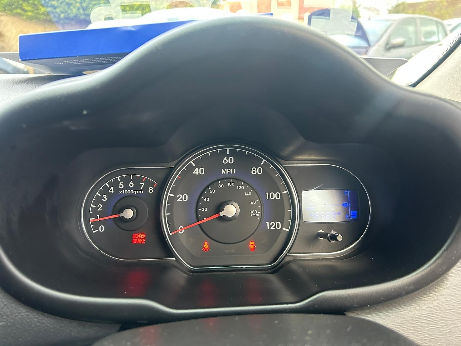 Used Hyundai i10 2012 for sale - 76682311: Photo 15