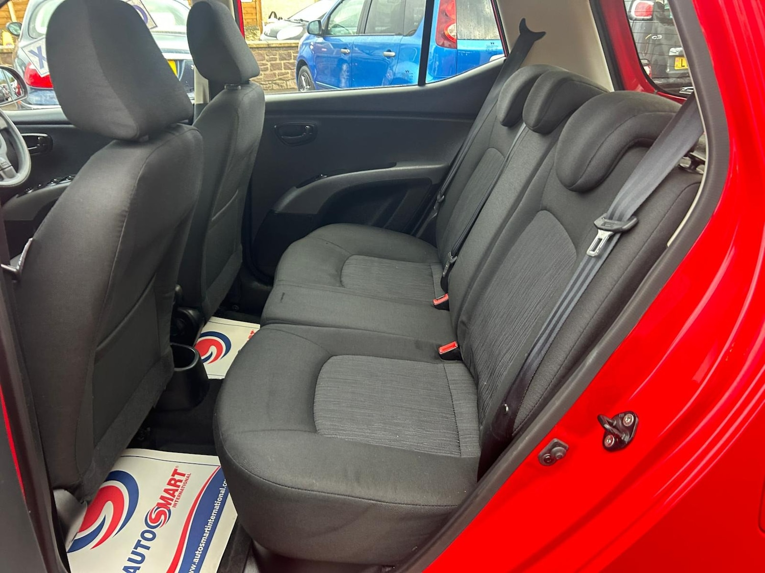 Used Hyundai i10 2012 for sale - 76682311: Photo 8