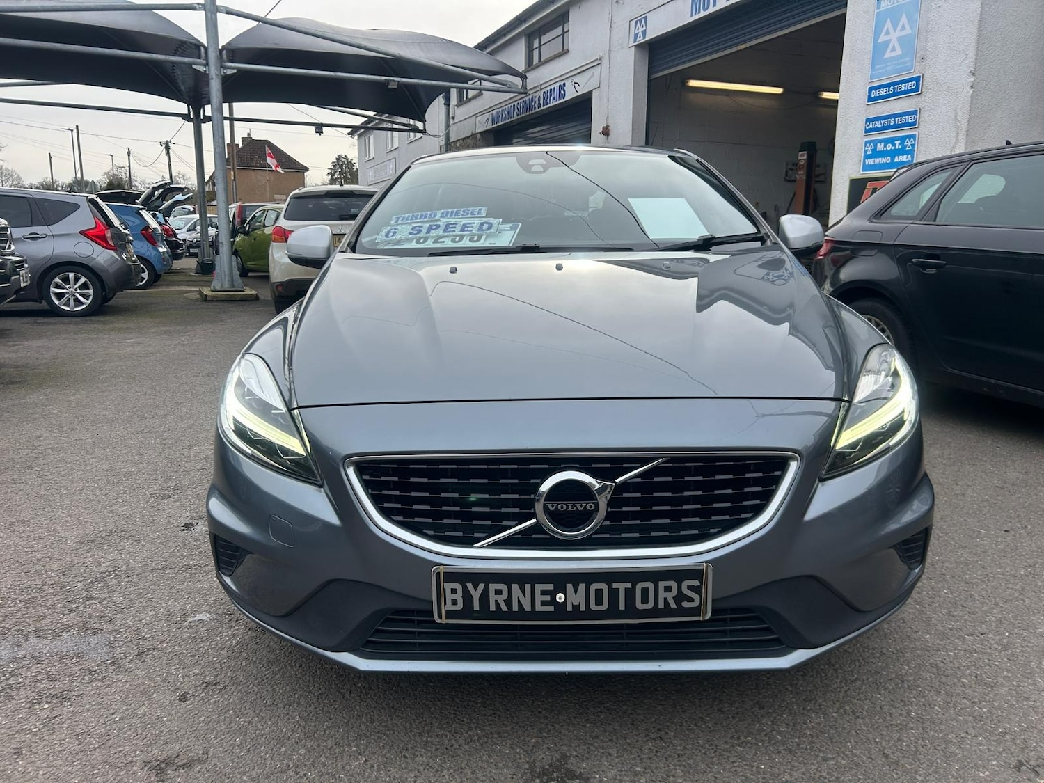 Used Volvo V40 2017 for sale - 77579755: Photo 2