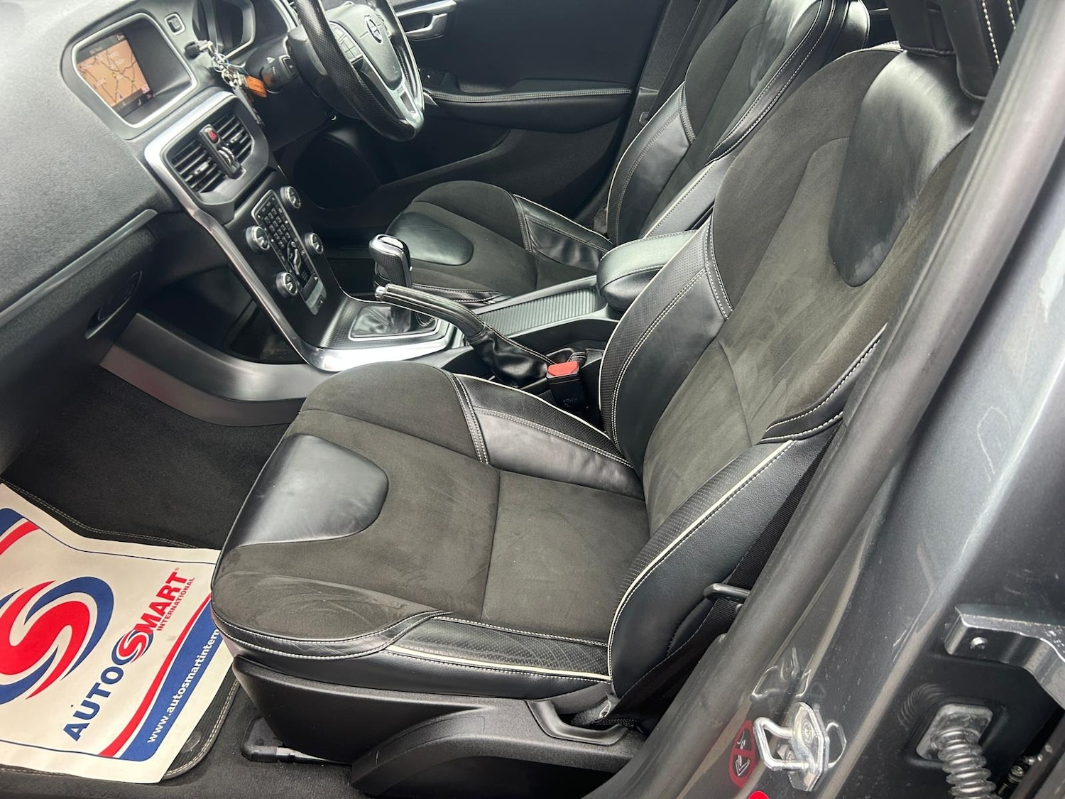 Used Volvo V40 2017 for sale - 77579755: Photo 9