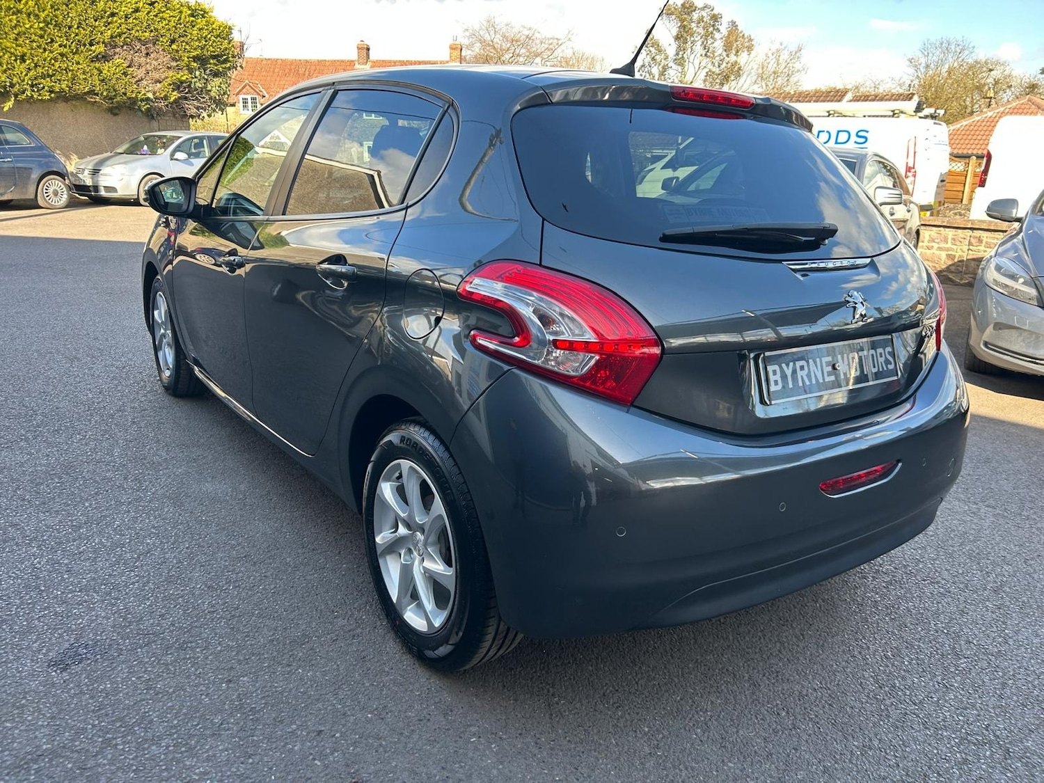 Used Peugeot 208 2015 for sale - 78012323: Photo 6