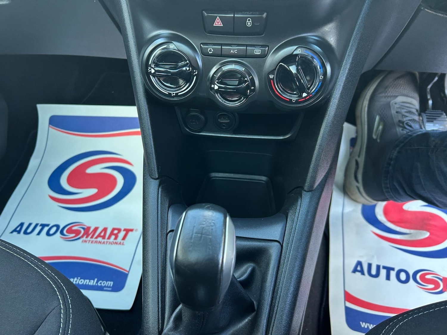 Used Peugeot 208 2015 for sale - 78012323: Photo 7