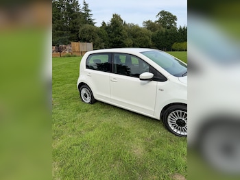 Used Volkswagen up! 2014 for sale - 76219326: Photo