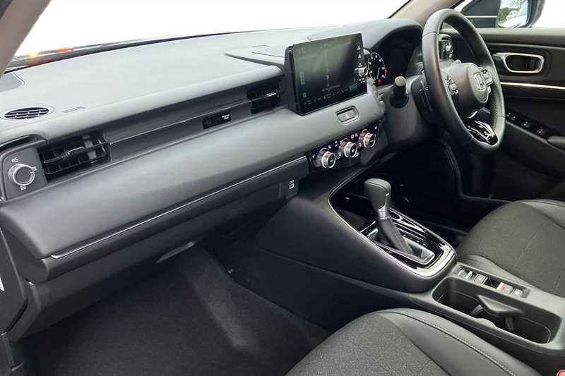 Used Honda HR-V 2023 for sale - 77333352: Photo 2