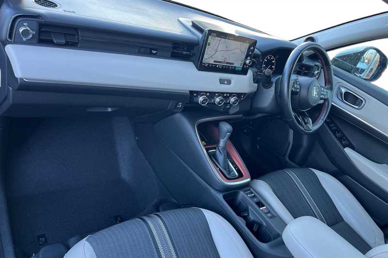 Used Honda HR-V 2022 for sale - 77648433: Photo 2