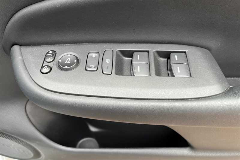 Used Honda Jazz 2020 for sale - 76022053: Photo 18