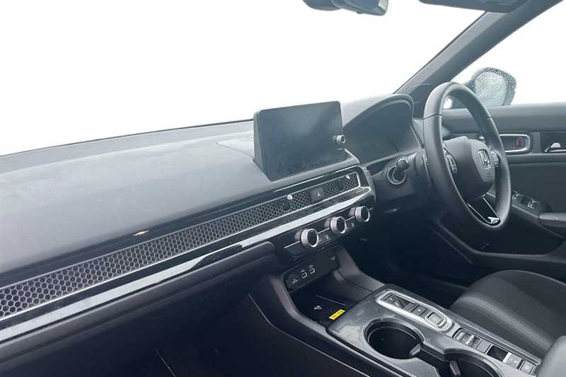 Used Honda Civic 2024 for sale - 76889001: Photo 2