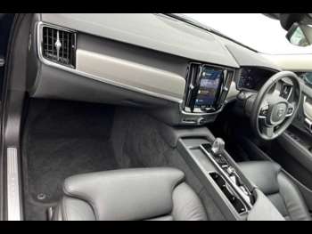 Used Volvo V90 2021 for sale - 74880786: Photo
