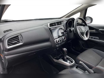 Used Honda Jazz 2018 for sale - 77927639: Photo