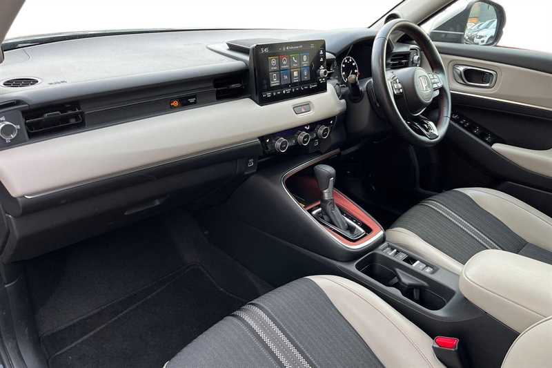 Used Honda HR-V 2022 for sale - 76096117: Photo 2