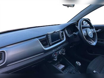 Used Kia Stonic 2019 for sale - 76705823: Photo