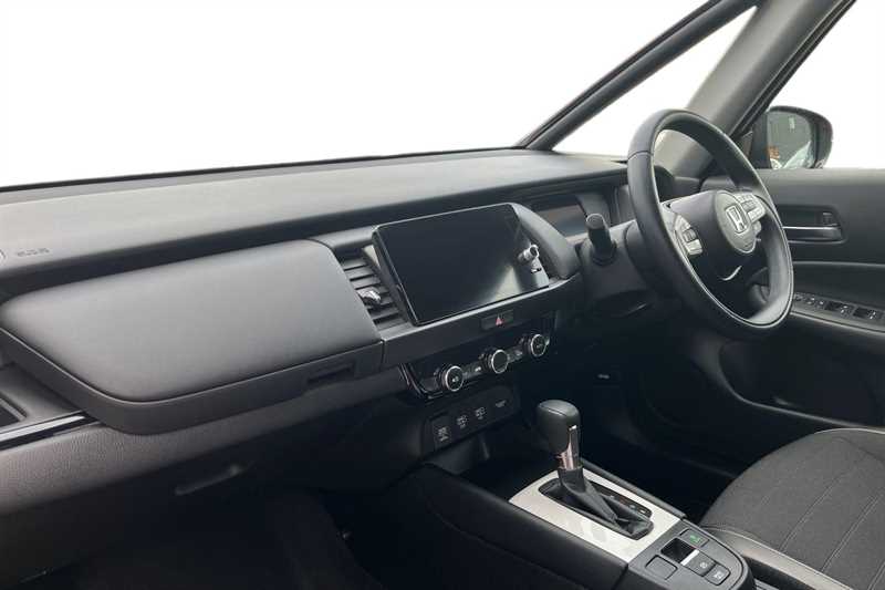 Used Honda Jazz 2023 for sale - 76140518: Photo 2