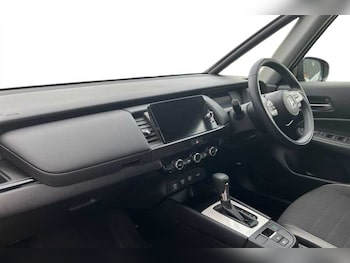 Used Honda Jazz 2023 for sale - 76140518: Photo 2