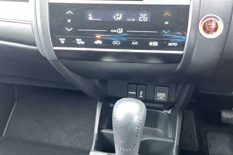 Used Honda Jazz 2019 for sale - 77614703: Photo 23