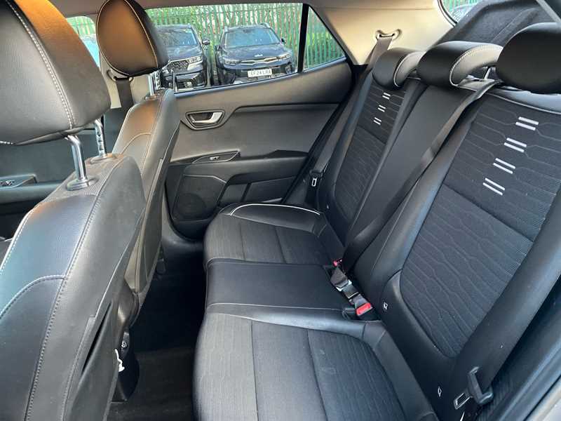 Used Kia Stonic 2023 for sale - 77499828: Photo 19