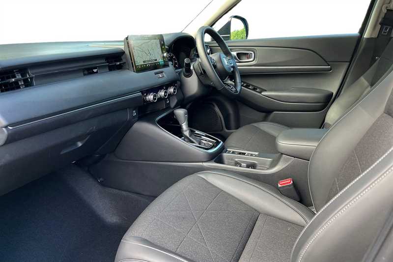 Used Honda HR-V 2024 for sale - 77178371: Photo 2