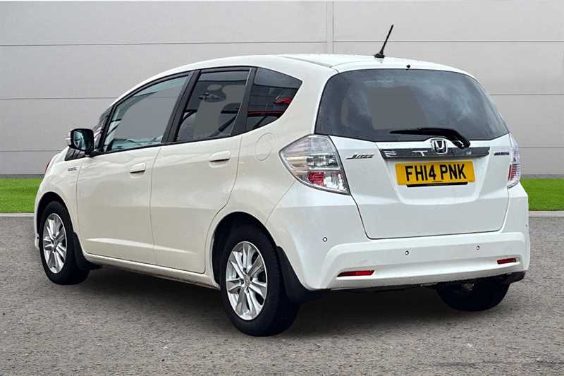 Used Honda Jazz 2014 for sale - 77122737: Photo 3