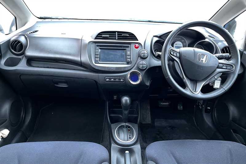 Used Honda Jazz 2014 for sale - 77122737: Photo 4